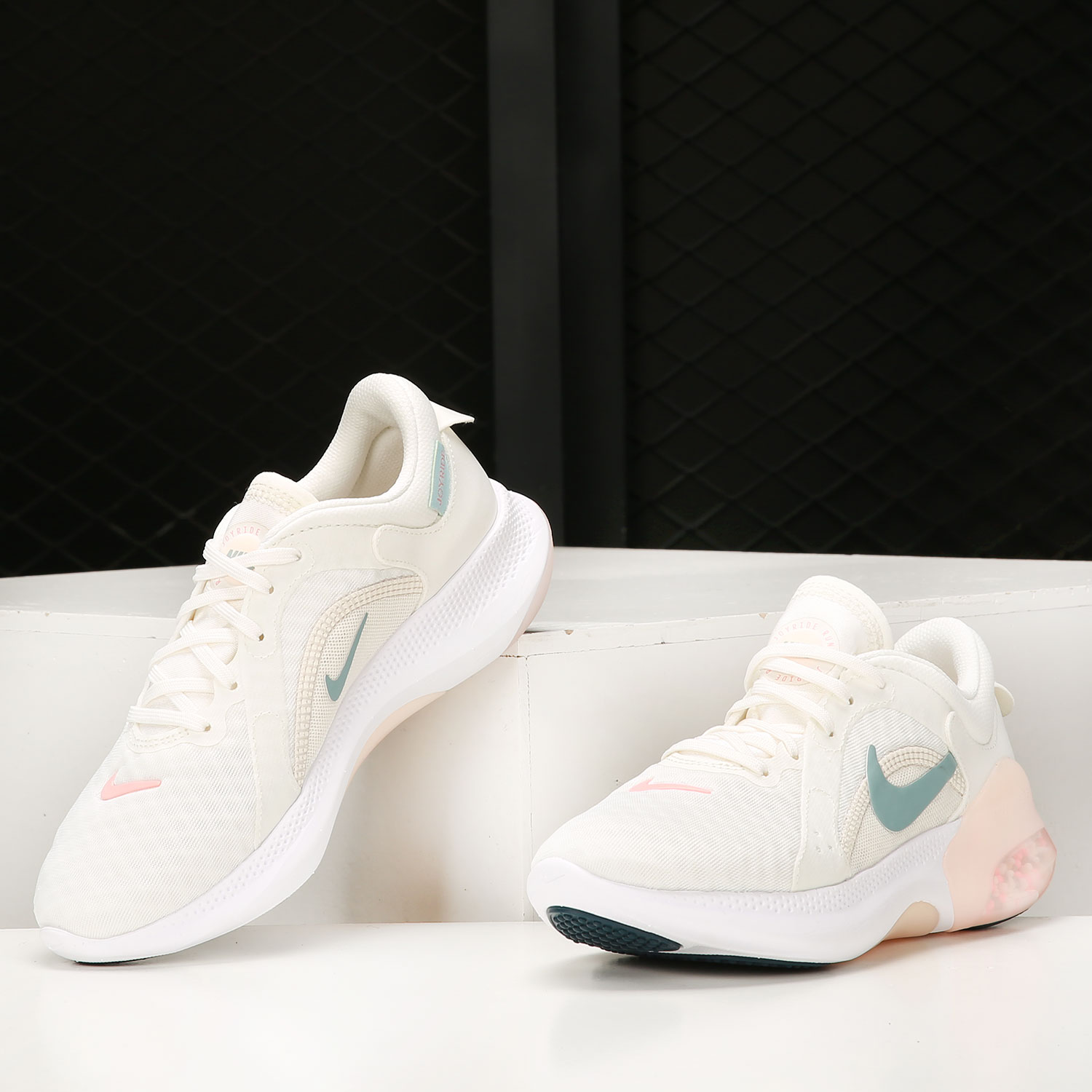 Nike Authentic Joyride Dual Ru – Women Shoes Nike recenzja i cena